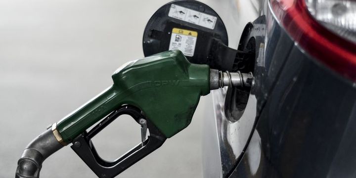 Benzine hafta başında spekülasyon zammı geliyor