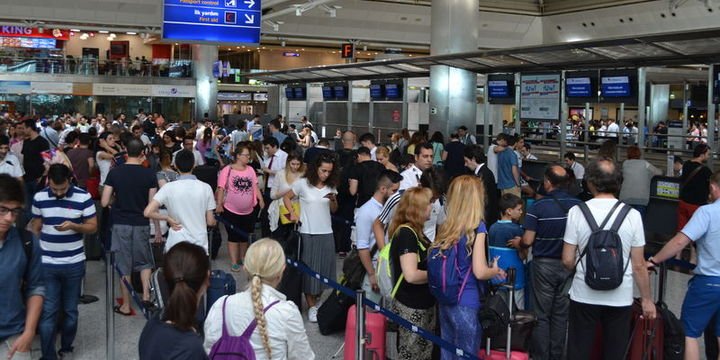 Yarıyıl tatilinde 3 milyon yolcu Atatürk Havalimanı