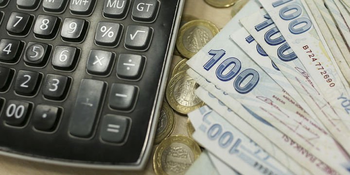 Türk lirası ile ihracat geriledi, ithalat arttı