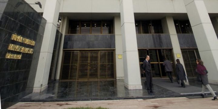 “TCMB enflasyon tek haneye inene kadar şahin duruşunu korumalı”