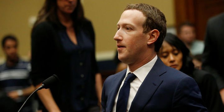 Zuckerberg:"Benim de bilgilerim üçüncü parti gruplara satıldı"