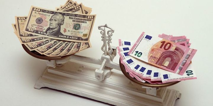 Euro/dolar "Draghi" sonrasında kayıplarını artırdı