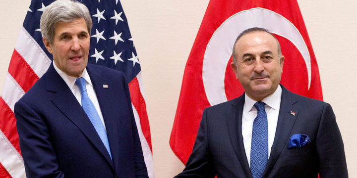 Mevlüt Çavuşoğlu, John Kerry ile buluştu