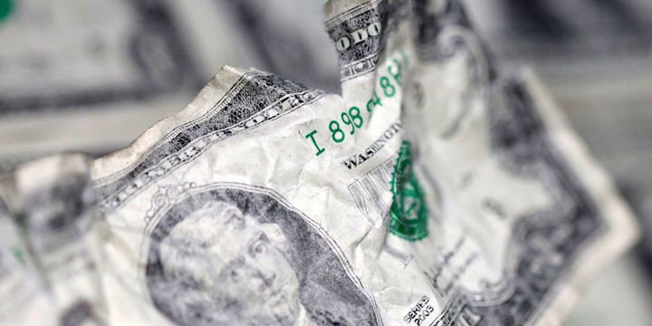 Dolar/TL yeniden 5.30'u aştı Dolar/TL yeniden 5.30'u aştı